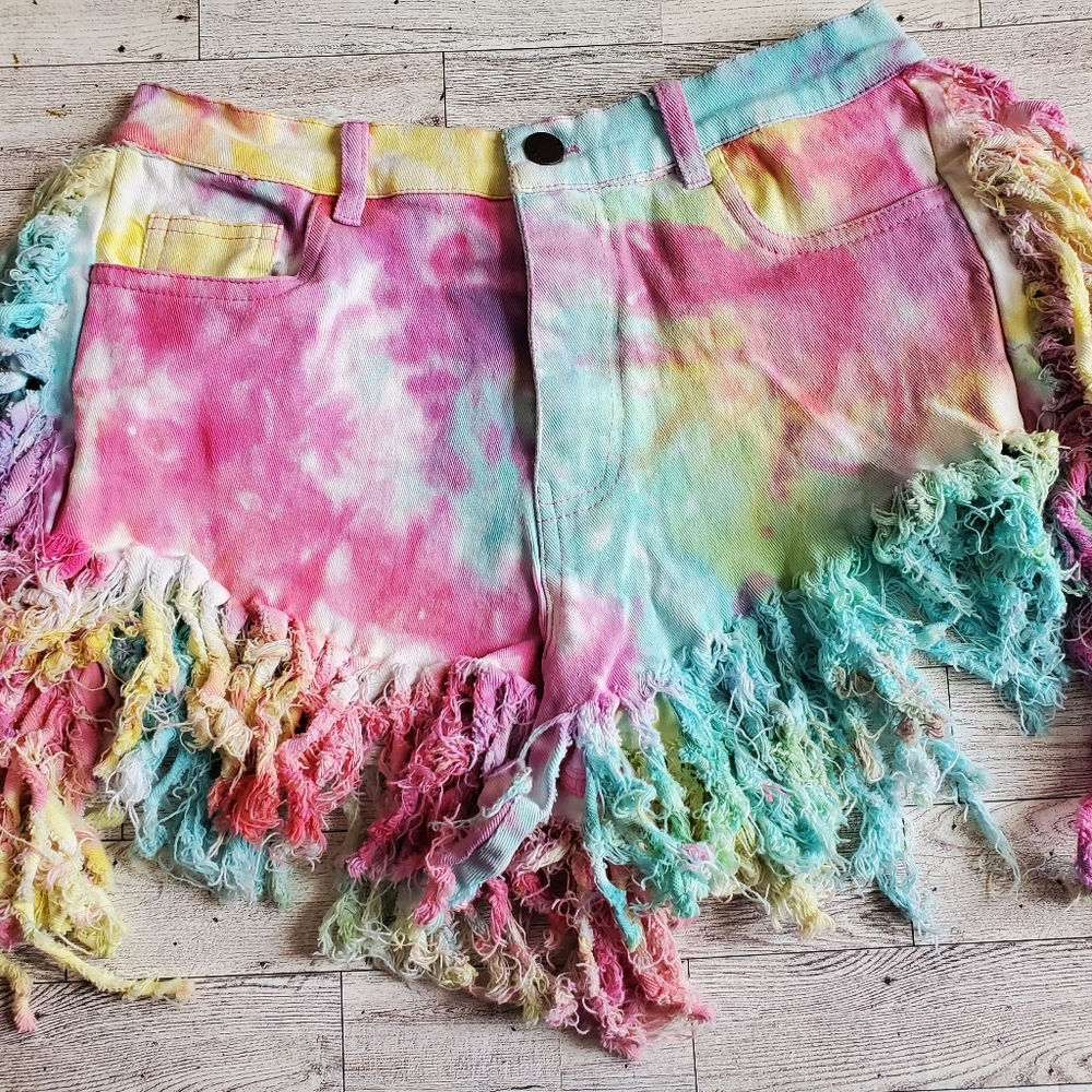 Daisy Tie Dye denim shorts